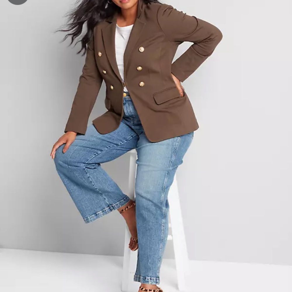 Lane Bryant Double Breasted Blazer. In EUC. Size 18. The Bryant Blazer